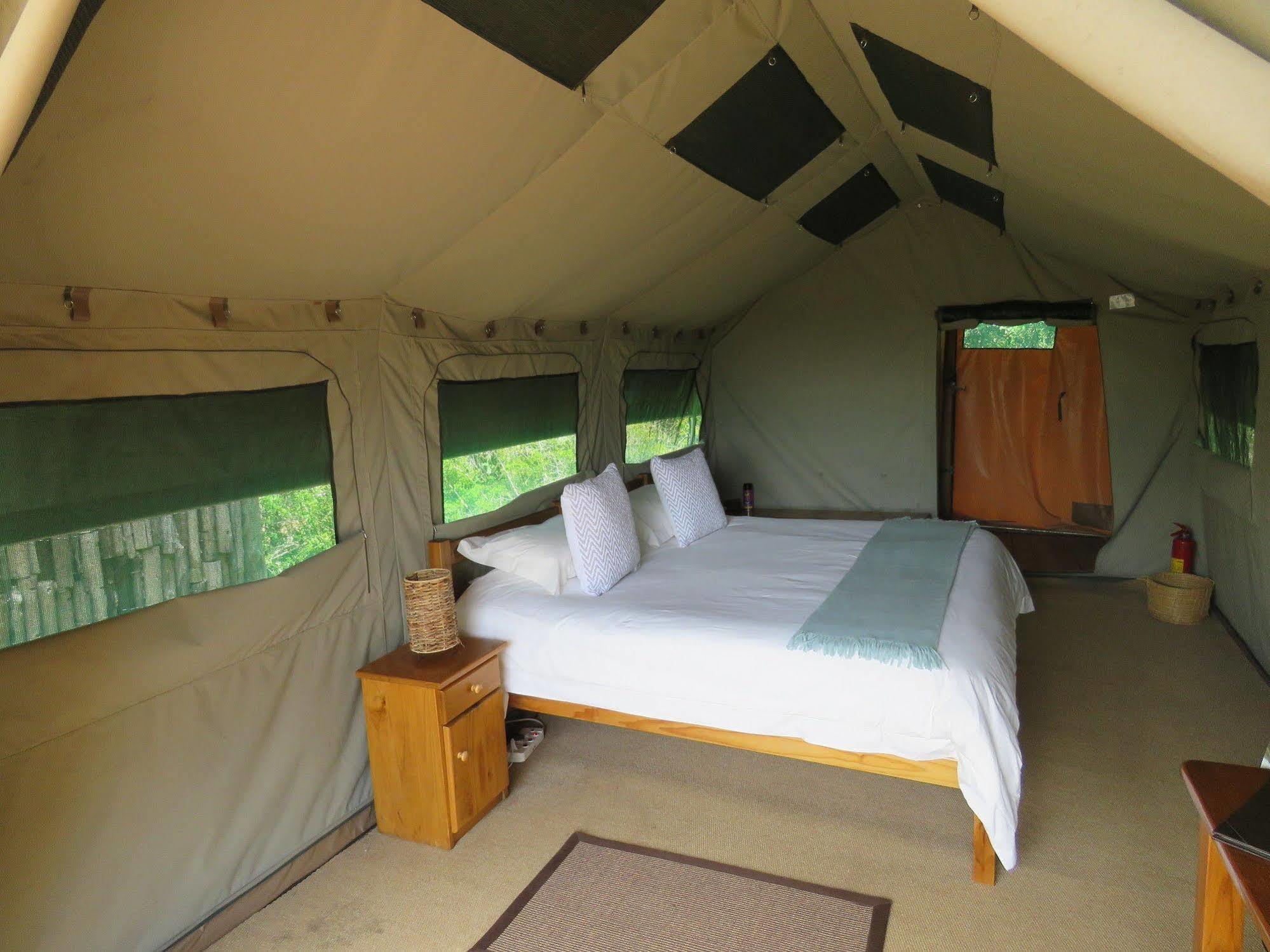 Woodbury Tented Camp - Amakhala Game Reserve ภายนอก รูปภาพ